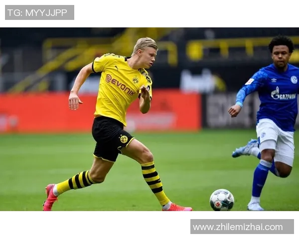 足球明星街头尬舞引发热潮球迷狂欢尽享精彩瞬间