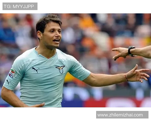 意外崛起的足球明星背后那些不为人知的故事与奋斗历程